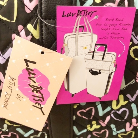 Betsey Johnson weekender rainbow bag NWT - Picture 3 of 16